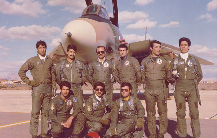 تعدادی از خلبانان ایرانی تام‌کت در زمان جنگ