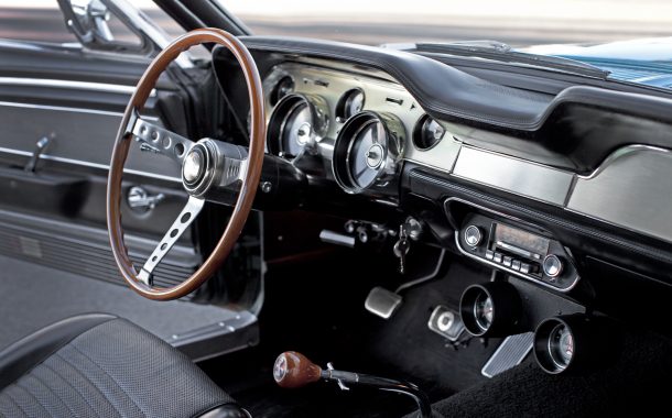 1967-Shelby-GT500-cockpit